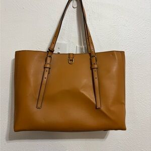 Elegant Tan Leather Tote Bag